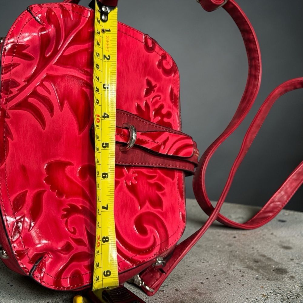 M.C. Marc Chantal Red Tooled Leather Vintage Floral Embossed Crossbody Bag - Picture 4 of 15